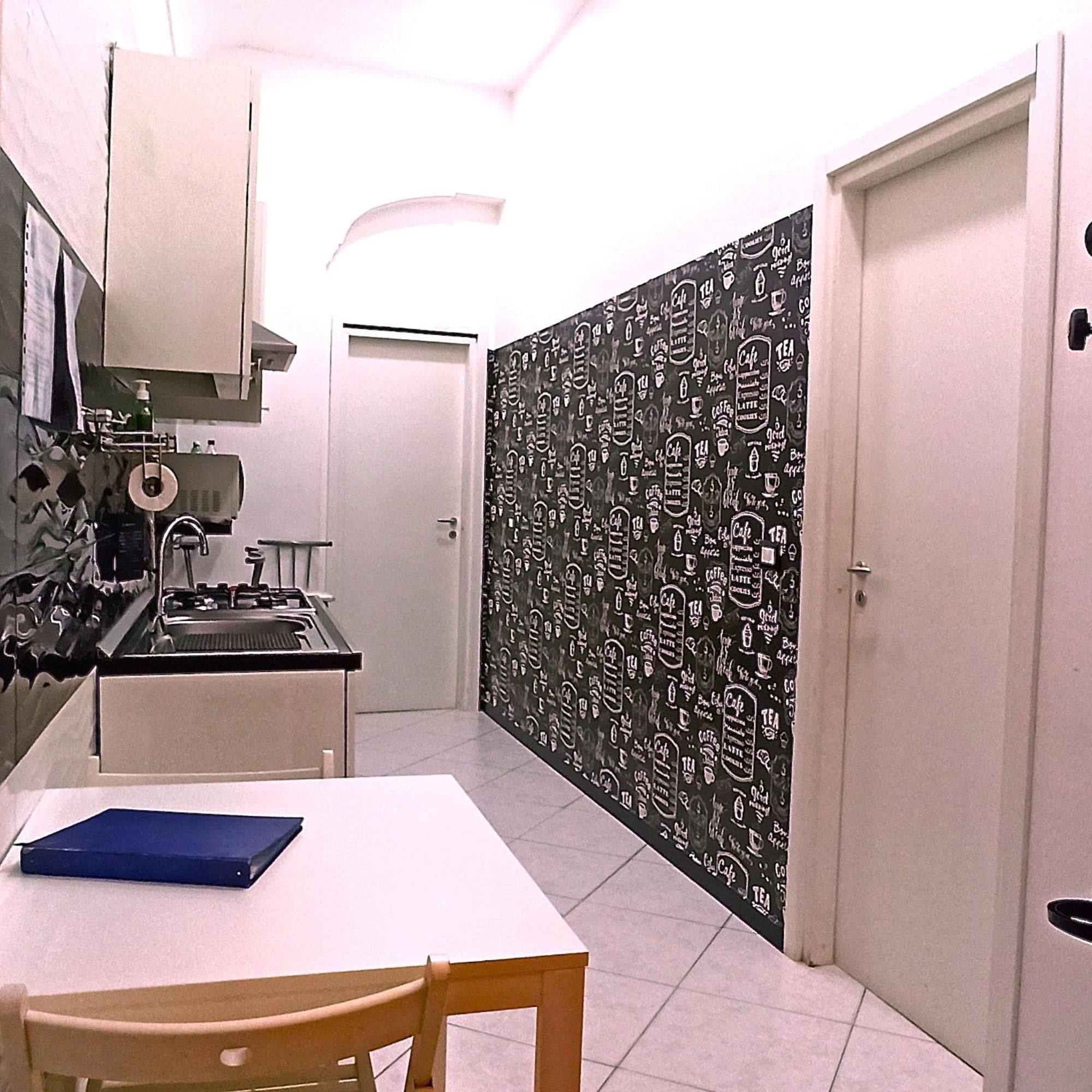 Heart Of Naples Apartment Bagian luar foto
